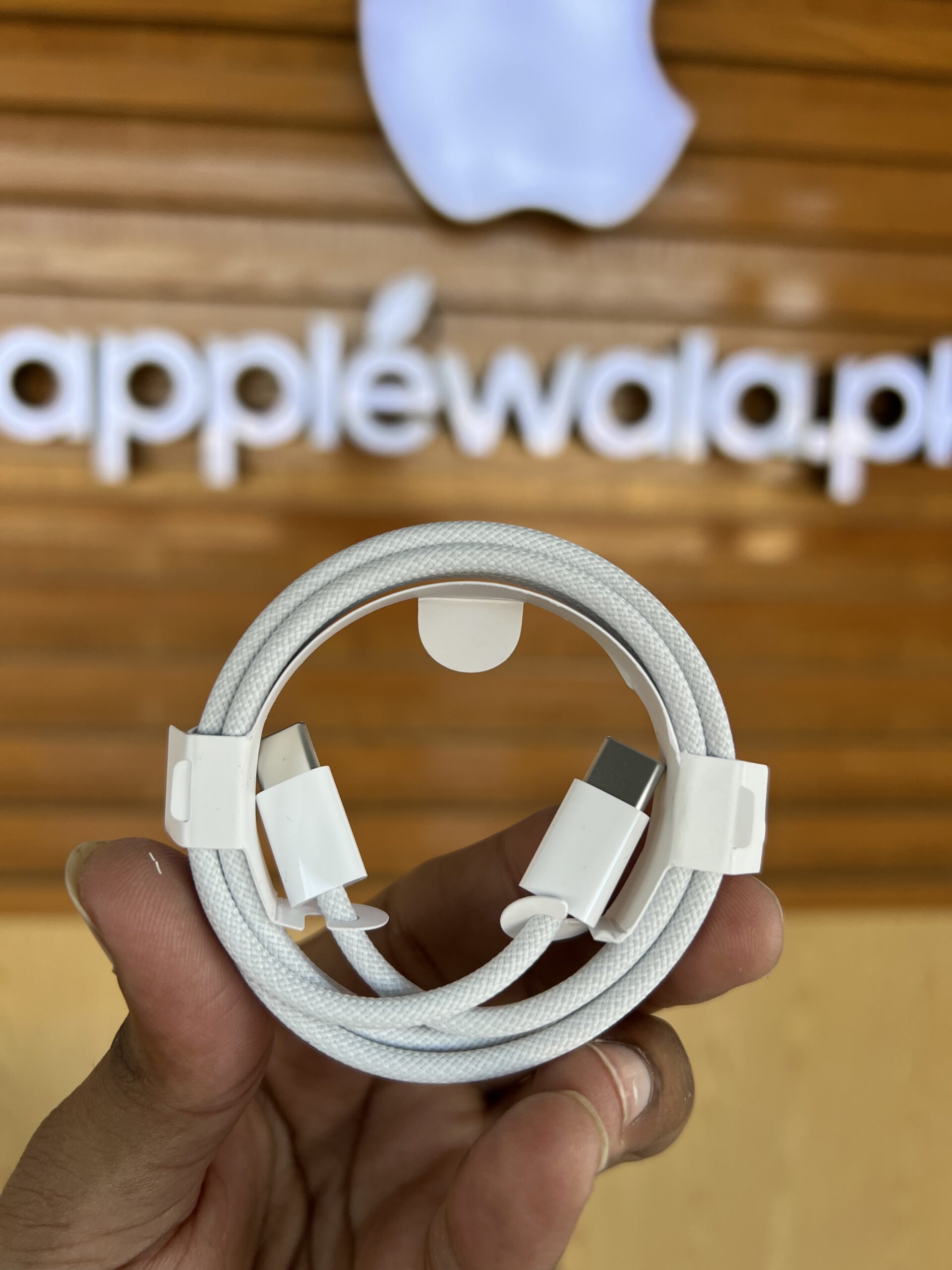 Apple Type-C-C Charge Cable (1M Braided) - Image 2