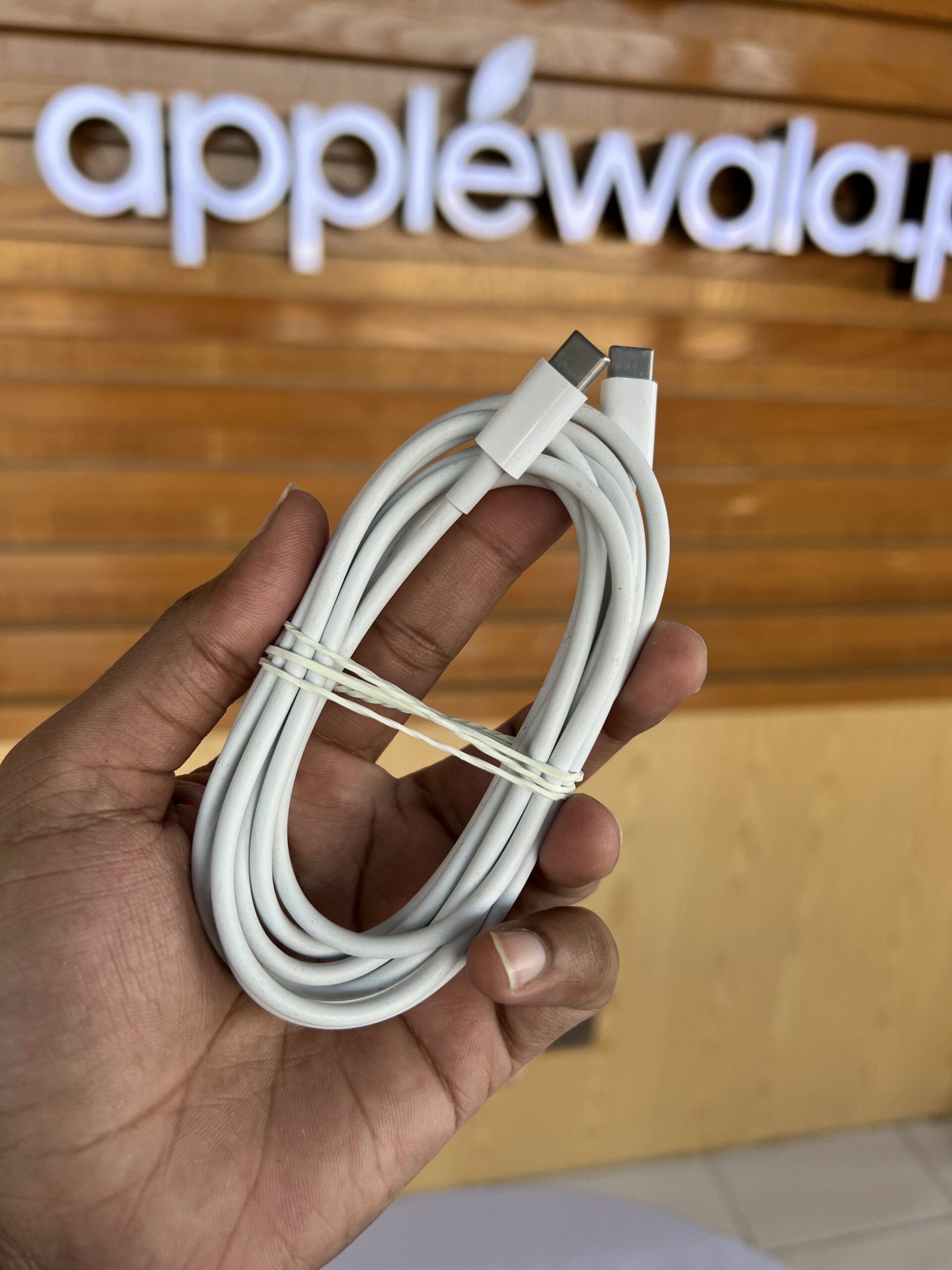 Apple Type-C-C Charge Cable (2M) - Image 2